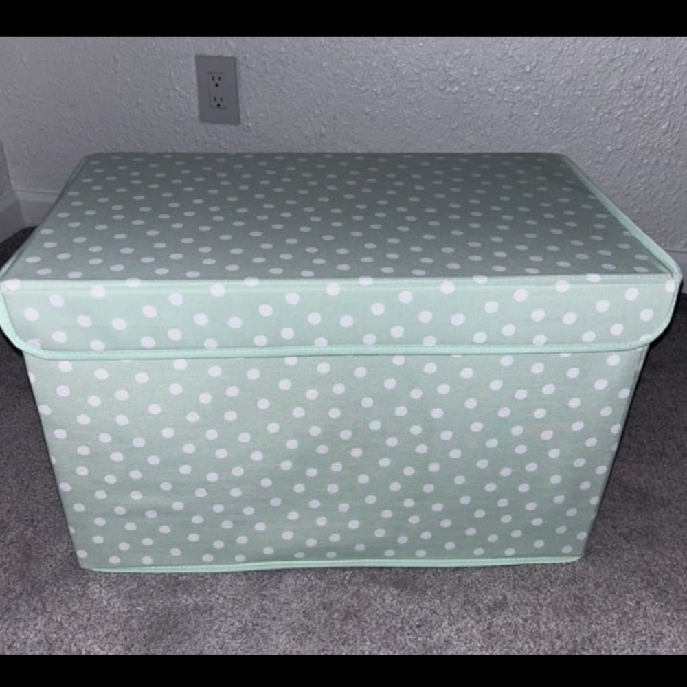 Pillowfort Kids’ Large Storage Bin